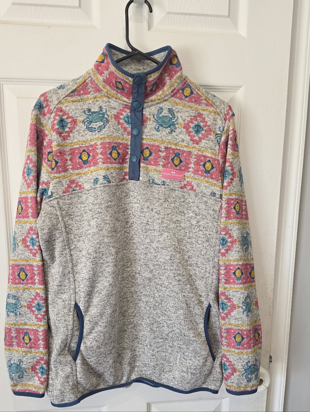 Simply Southern Women's Gray Button Pullover Sweater Crab Pineapple Aztec Sz L